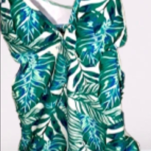 𝅺cupshe tropical leaf cut out wrap style bathingsuit NWT medium - Picture 6 of 8